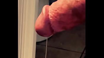 تشغيل سألت زوجتي عما إذا كان ديكي يقطر أثناء تواجدها بعيدًا fleshlightman1000