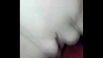 تشغيل أشاهد أمي وهي تصبح صعبة ، انتهى بي الأمر في كسها